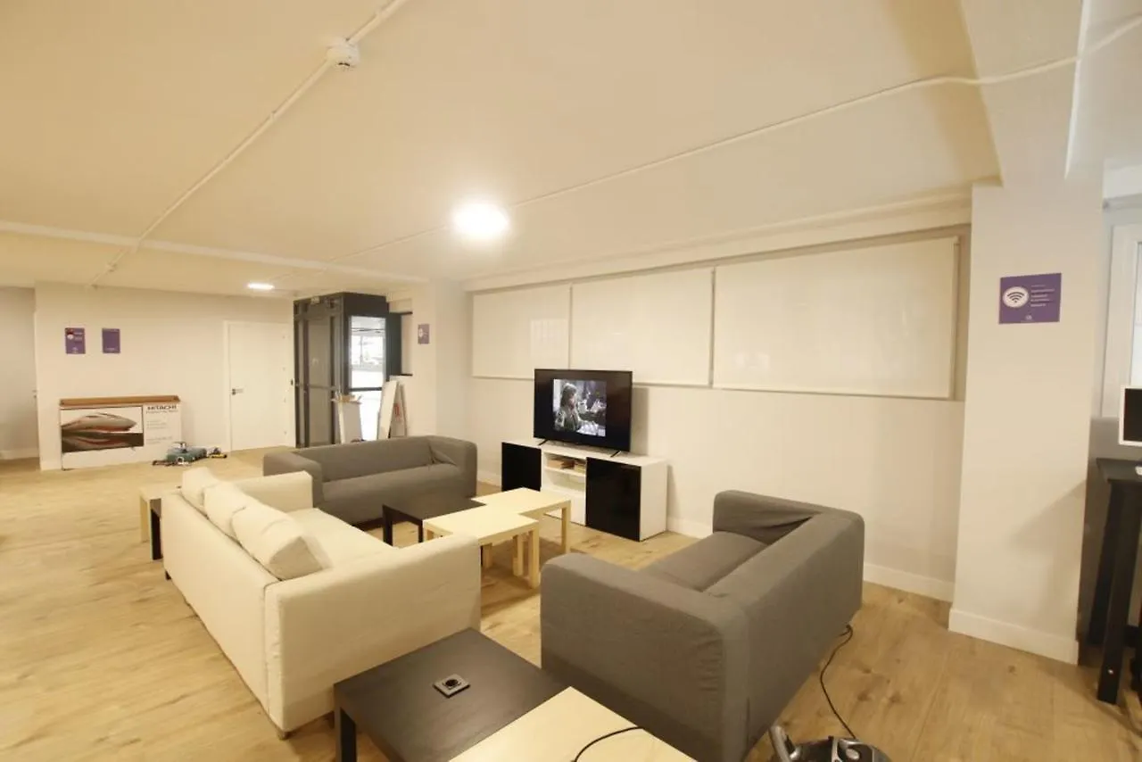 Bilbao Metropolitan Hostel By Bossh Hotels